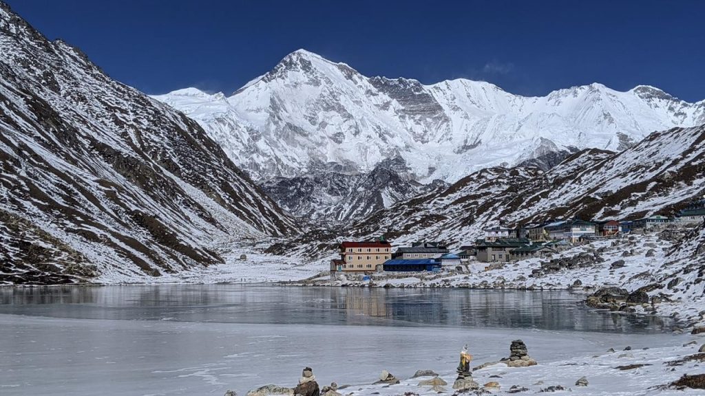 Best Trekking in Nepal Himalayas 5 Gokyo 2
