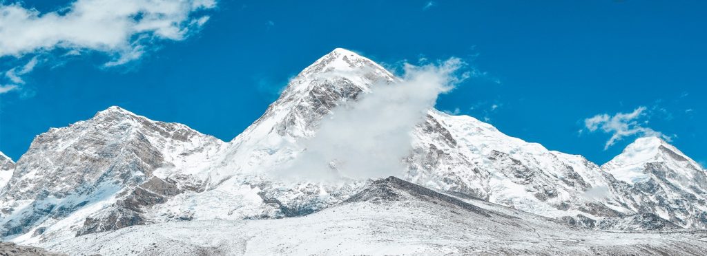 everest mountain view