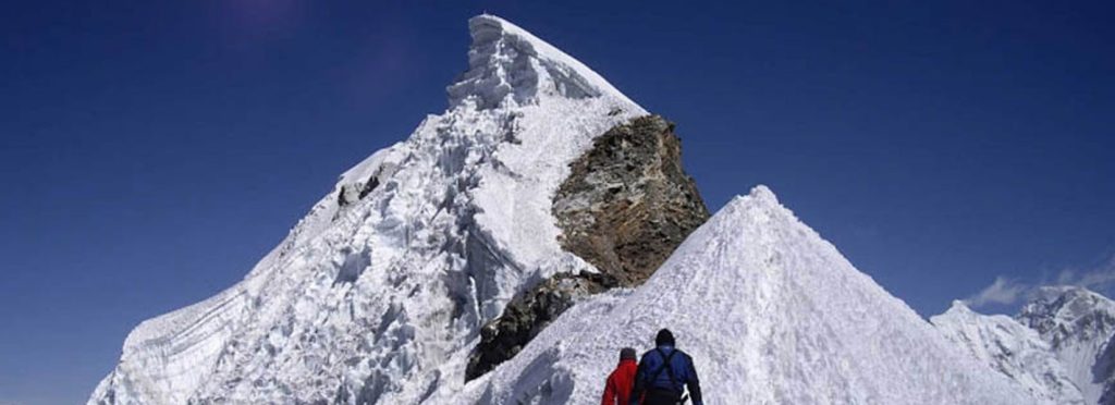 Yala Peak Climbing in Nepal: A Beginner's Guide to the Langtang Adventure 1 Yala Peak Climbing